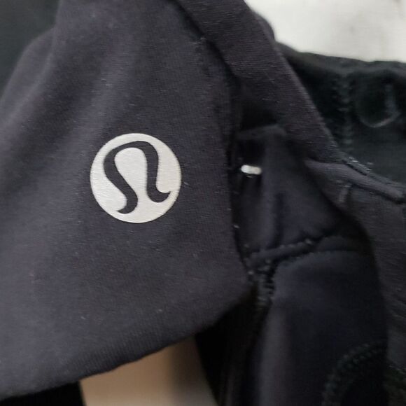 Lululemon top   - Picture 3 of 3